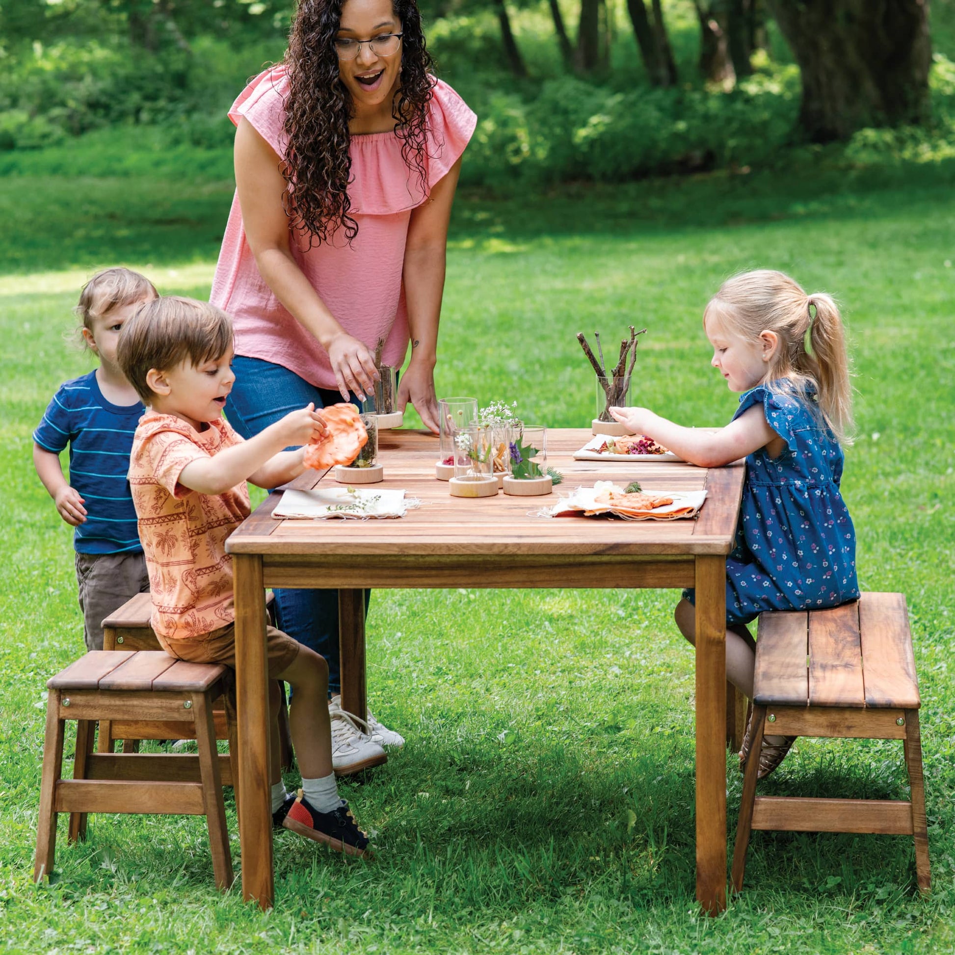 Acadia Outdoor Table